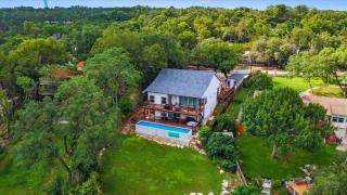 Large 6BR Lakefront Home with Private Pool & Views - 5