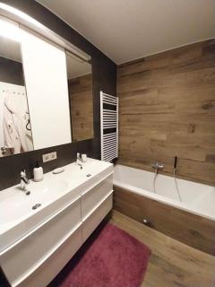 Two bedroom apartment featuring terrace and parking - 2