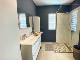 Holiday Haven - Jan Thiel - 2