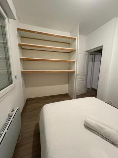 À quelques pas de la gare - RER A - 2