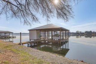 Cozy Cottage on Main Channel of Lay Lake - 9