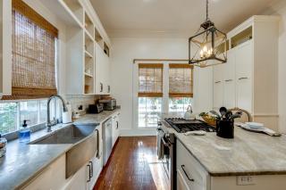 Walk to Broad St! Family Home in Historic District - 4