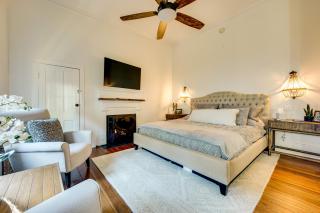 Walk to Broad St! Family Home in Historic District - 2
