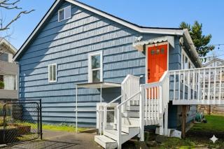 Cozy Seattle Home for Family & Friends - 6