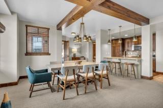 Sunrise Gondola Retreat Ski In Ski Out - 2