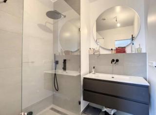 Practical one bedroom flat with terrace and parking - 7