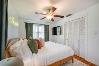 Upscale Pool Retreat- Sleeps 12 -King Beds- Renovated - 9