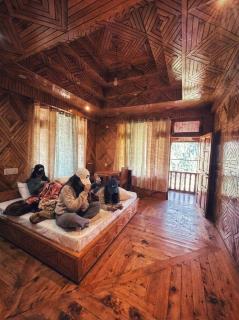 Cliff Aura Resort - 0