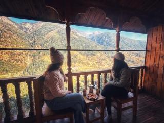 Cliff Aura Resort - 9