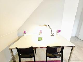 Refined 2 bedroom apartment with parking - 2