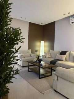 Apartment with a room and a living room in Al Taawon neighborhood - 0