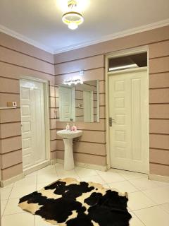 LuX EXECUTIVE 2 BEDROOM - 5