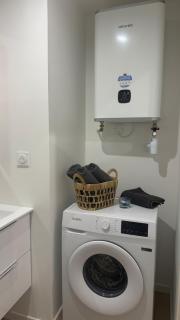 Chez Jérome - Bright and cinematic atmosphere - 1