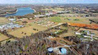 The Bird House on Highland Green - 1