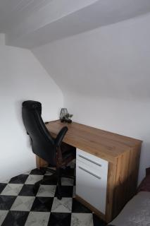 Cozy room with private bathroom - 4