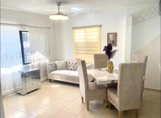 Centrally located Comfortable Apartment - 0