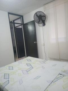 APARTAMENTO SENCILLO 3 HAB Ventilador - 9