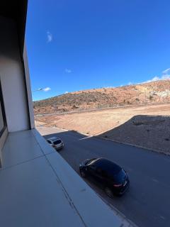 A quiet retreat with a stunning mountain view - 5