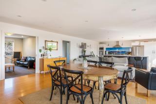 Family Home in Wanaka - Wanaka - 3