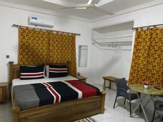 Maries Place Next to School of Hygiene - 4