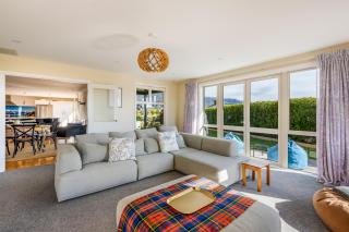 Family Home in Wanaka - 1