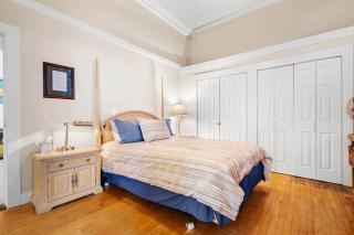 Walk to Water St and River Quaint Saugatuck Apt - 4