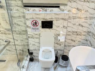 De Awon's Luxury Hotel - 1