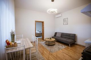 Modern Residence with Courtyard - 0