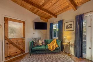 16 mi to Yosemite - Rustic Studio - Hiking Nearby - 9