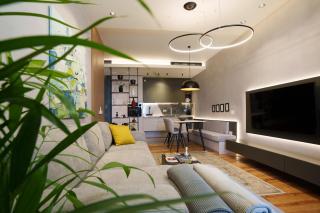 EE Homes - Curated Design & Skyline Views - 9