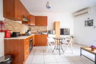 SkyMare LVH Apartment - 6