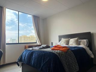 Moderno, céntrico, las mejores vistas del Illimani - 9