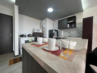 Moderno, céntrico, las mejores vistas del Illimani - 4