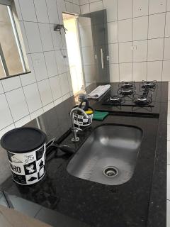 Casa com dois quartos e piscina em mineiros - 1