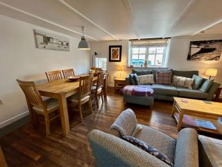 14 Boscaswell Downs - 8