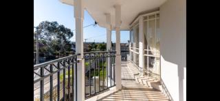 Cosy private room easy access to city & airport - 4