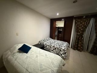 Bonita casa dos pisos al Sur de León gto - 4