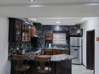 Comfortable house 15 min Consulate 10 min Bridge - 1