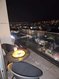 Elegant & Spacious 2 Bedroom 2 Bathroom Apartment - 2