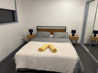 The Ultimate Family Retreat - Stylish & Spacious - 7