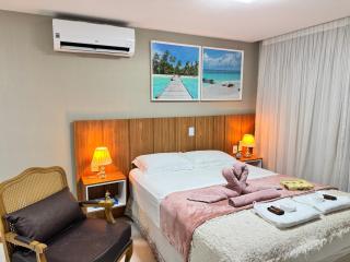 Magnífico APARTAMENTO de Charme - 3 quartos AR CONDICIONADOS SPLIT - Beira Mar, 2 banheiros, 2 Vagas Garagem, 4 Varandas, 2 Elevadores, Redes para Descanso, Wi-Fi, Air Fryer, Disney Plus, HBO Max, Guarda Sol, Cadeiras de Praia e Caixa Térmica - 4