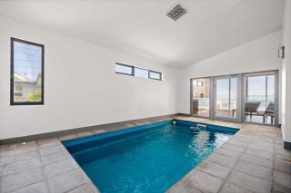Cliff Top Retreat - 9