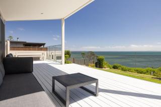Cliff Top Retreat - 1