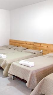 Casa à 70m da praia com 9 quartos sendo 7 suítes - 5