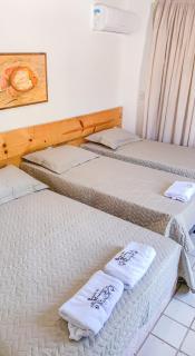 Casa à 70m da praia com 9 quartos sendo 7 suítes - 4