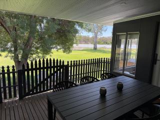 'Antley House' - Holiday home on the River Murray in Bowhill - 2