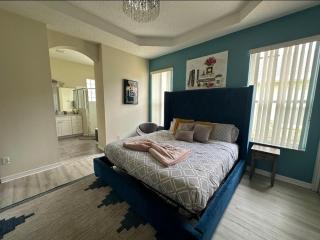 Chic villa 4 Bedroom 3 Bath with pool & game room - 9