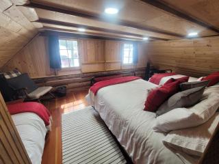 Brighton Log Cabin - 1