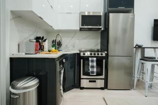 78-3C Newly renovated 1BR WD Walk 2 Central Park - 1