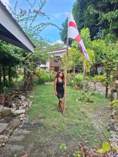 The English Filipina Secret Garden Resort - 9